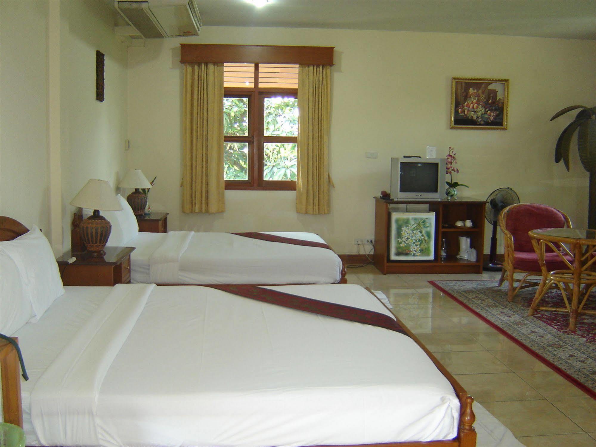 Golden Cupids Hotel Csiangmaj Kültér fotó